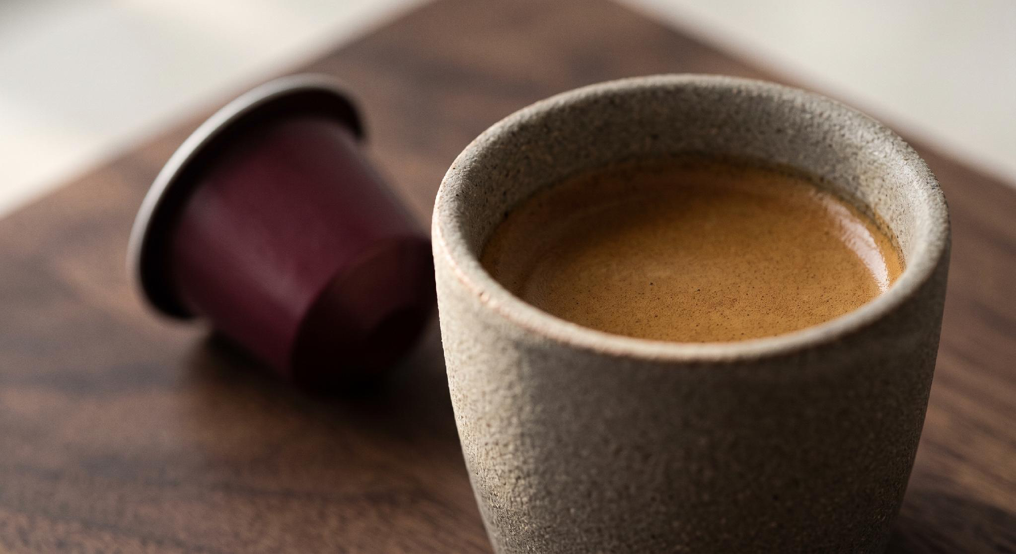 Café especial em xícara pétrea